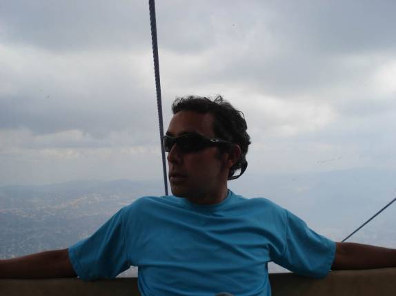 De bondinho, voltando do parque El Avila, para Caracas, na Venezuela (2007)